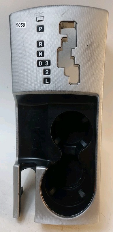 07-10 Elantra Console Shifter Indicator Bezel Cup Holder Assembly 846502H100 OEM