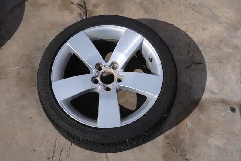 2008-2009 Pontiac G8 GT 19x8 OEM Wheel Rim 92217688 w/ Curb Rash
