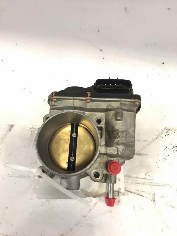 Throttle Body/valve Assy NISSAN VERSA 07 08 09 10 11 12