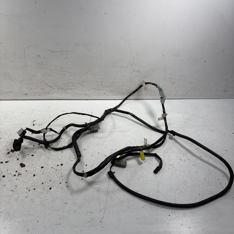 94-95 Honda Accord 4D LX Right Passenger Side Wire Harness 32160-SV4-A10 OEM