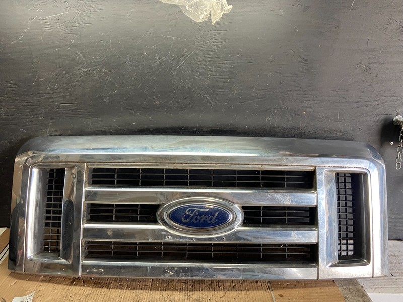2008 to 2014 Ford Econoline E150 E250 Front Upper Chrome Grill Grille Q3363 DG