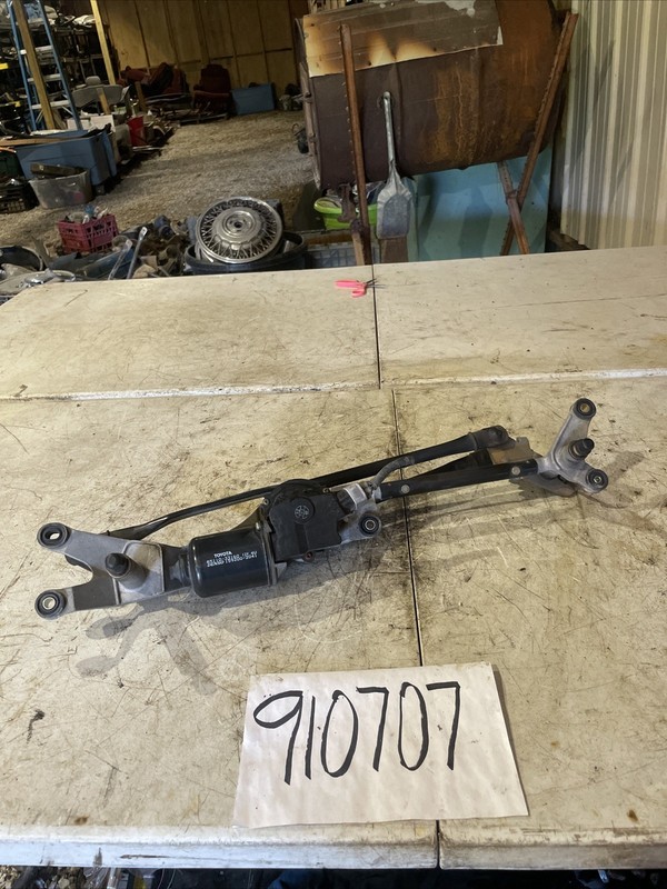 1997-2001 LEXUS ES300 Front Wiper Motor w/ Linkage OEM