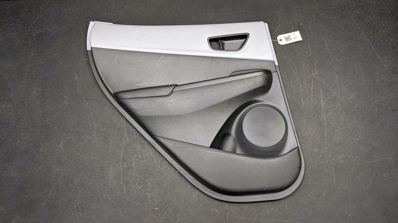 Rear Left Door Trim Panel 2019 Hyundai Kona 83307-J9000 2018 2020
