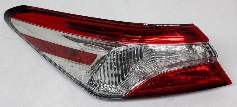 OEM Left Driver Side LED Tail Lamp For Toyota Camry 81560-06720 Inner Bezel Flaw