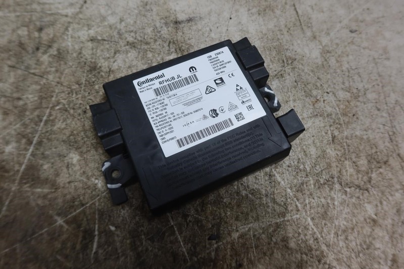2021-2023 Jeep Wrangler JL OEM Keyless Entry Hub Receiver Module 56029924
