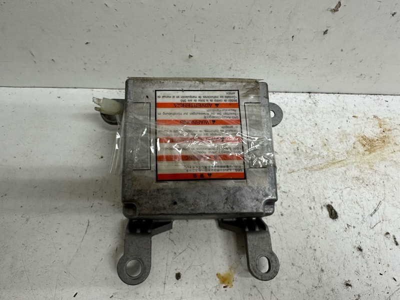 2005 Subaru Legacy Outback Occupant Module Computer Oem