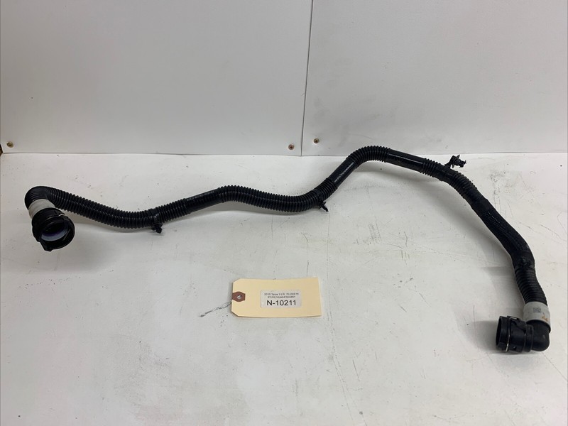 20-22 TESLA MODEL 3 REAR DRIVE UNIT INVERTER TO OIL COOLER HOSE TUBE 10211