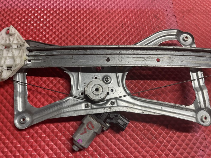 2006 - 2011 Honda Civic Driver Side Left Rear Window Regulator Power Oem