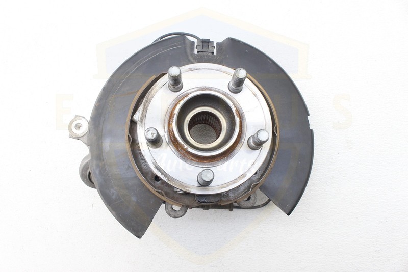 DODGE CHALLENGER 3.6L RWD 11-23 REAR RIGHT KNUCKLE STUB AXLE SPINDLE W/O BREMBO