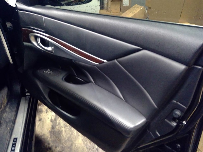 Q70 2015 Passenger Right Front Door Trim Panel 1728473