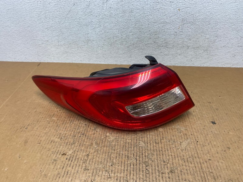 2015 2016 2017 Hyundai Sonata Left Driver Lh Tail Light AE2824 LK