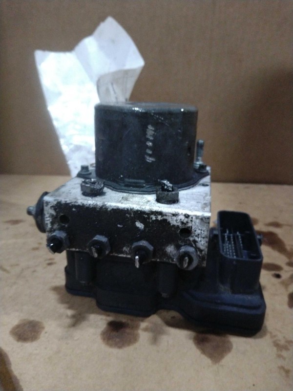 Used ABS Pump and Motor Assembly fits: 2015 Mercedes-benz Mercedes gla-class 156
