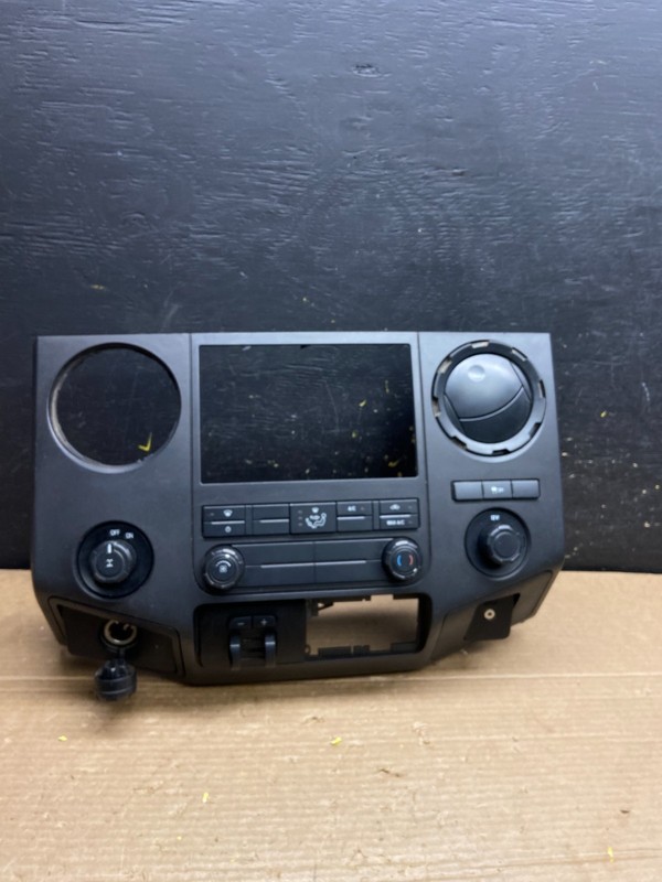 2008-2010 Ford F250 F350 Radio Climate Control Radio Dash Bezel Trim Panel W1888