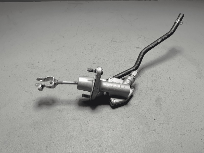 2016-2021 HONDA CIVIC MANUAL TRANS CLUTCH MASTER CYLINDER OEM