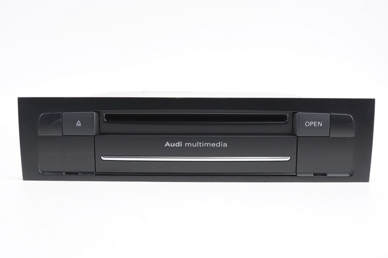 AUDI Q7 MMI Multimedia Control Unit Radio CD DVD Player w/ Navi OEM 2012