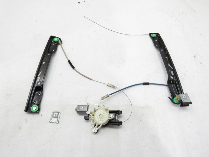 Mercedes E63 S W213 2020 Front Left Driver Door Window Regulator W/ Motor 18-23;