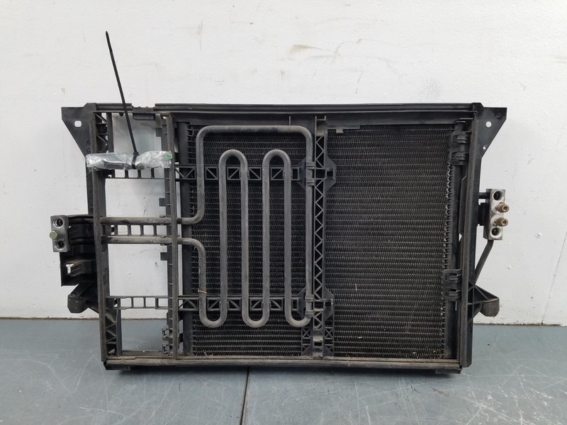 2001 BMW M5 E39 A/C Condenser / Power Steering Cooler Assembly #9006 H3