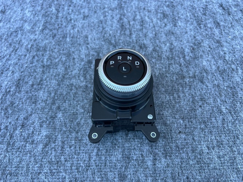 FORD MUSTANG MACH-E 2021-2024 OEM CENTER CONSOLE GEAR SHIFTER SWITCH KNOB ASSY