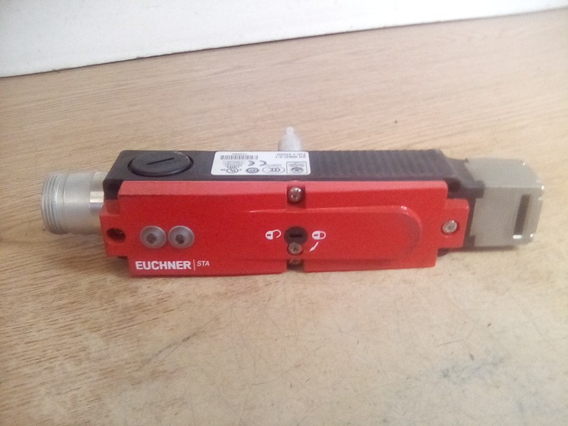 Euchner STA3A-2131A024L024BHA10C2398 Safety Switch