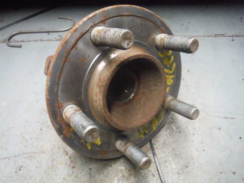 05 06 07 08 09 10 CHRYSLER 300 HUB REAR 94690
