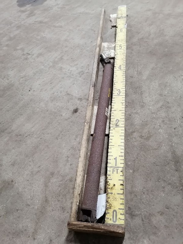 Rear Drive Shaft 4WD Fits 07-14 SUBURBAN 1500 1756415