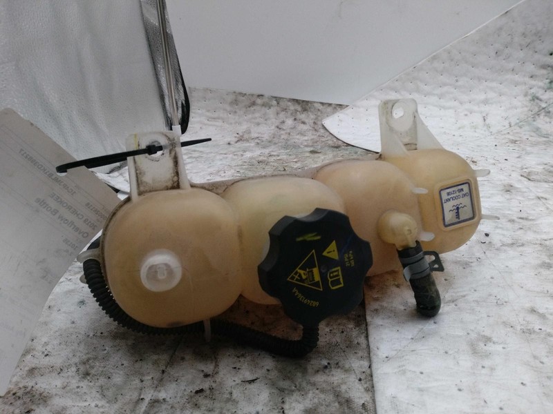 Used Engine Coolant Reservoir fits: 2019 Jeep Cherokee 2.4 Grade A