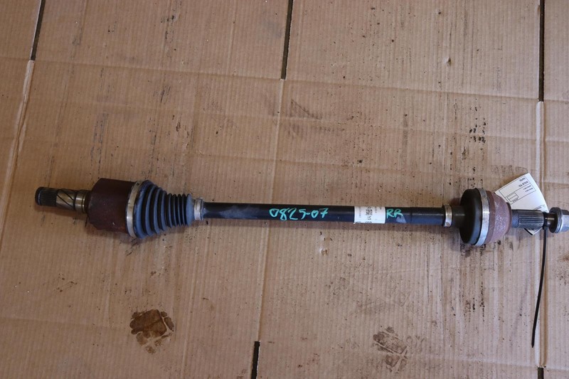 2020-2023 TESLA MODEL Y AWD REAR RIGHT SIDE AXLE SHAFT CV U JOINT OEM