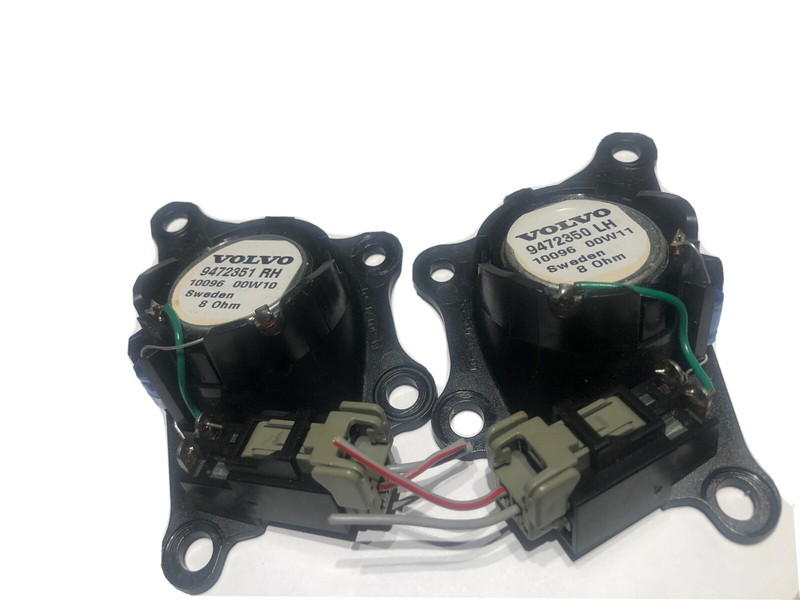 2001 VOLVO V70 XC PASSENGER/DRIVER DOOR TWEETERS PAIR 9459552/10096 01W16/ 8 Ohm