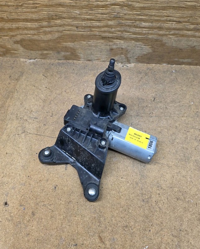 2007 2008 2009 2010 2011 2012 2013 2014 Chevrolet Tahoe Rear Wiper Motor OEM