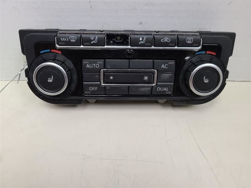 Temperature Control With AC Dual Zone Climatronic Fits 10-11 TIGUAN 557349