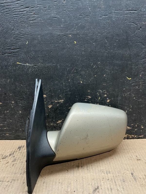 2007-2010 Hyundai Entourage Sedona Left Driver Lh Side Door Mirror Oem Y1573 MS