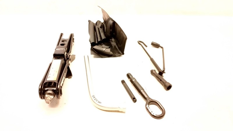 17-24 AUDI B9 A5 S5 SPORTBACK A4 S4 TOOL KIT JACK EMERGENCY TRUNK KIT OEM 012226