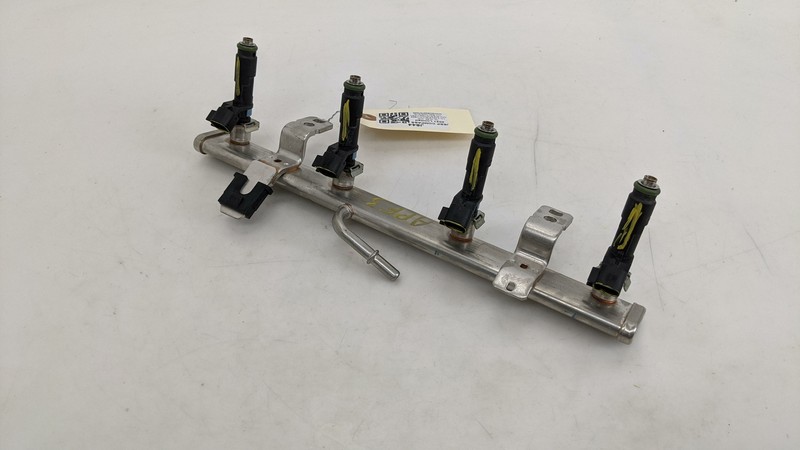 Fuel Injector Rail w Fuel Injectors 04627892AB 2.4L 2021 Jeep Compass 2017-2020