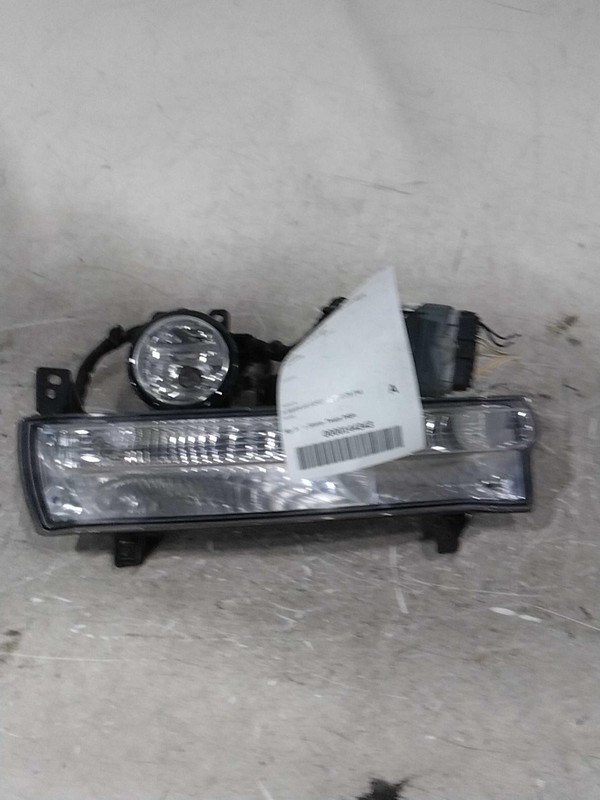 2018 Jeep Compass Left Fog Light Assembly OEM 68202187AA 13000 Miles