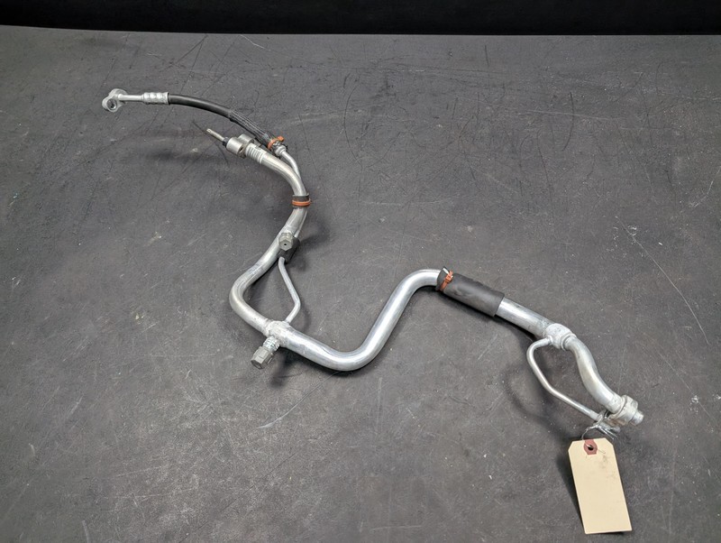 A/C Refrigerant Suction Hose 2019 Chevrolet Camaro 84498820 2016 2017 - 2023