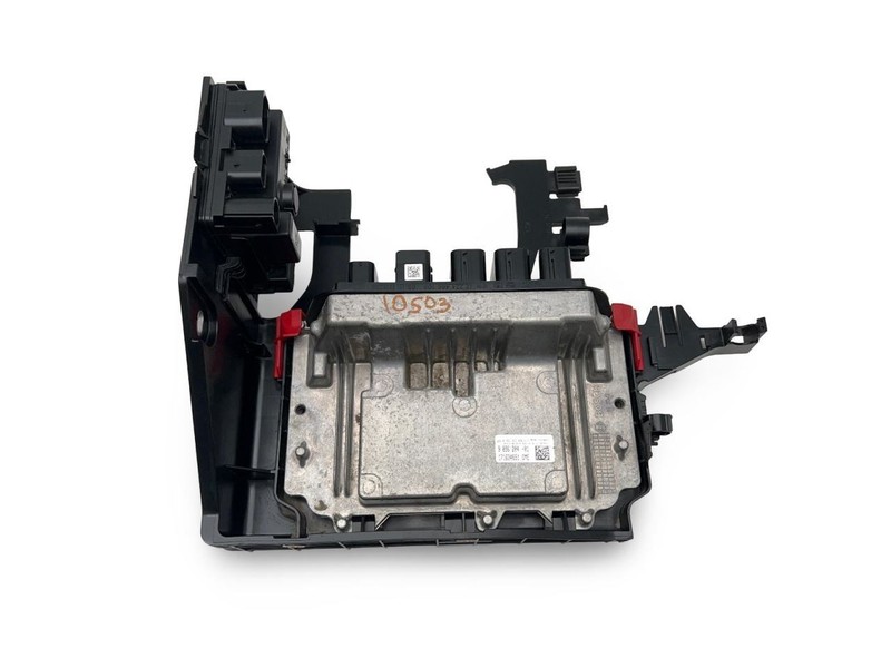 2019 BMW I8 Engine Brain Box With Bracket And Integrated Power Supply Module