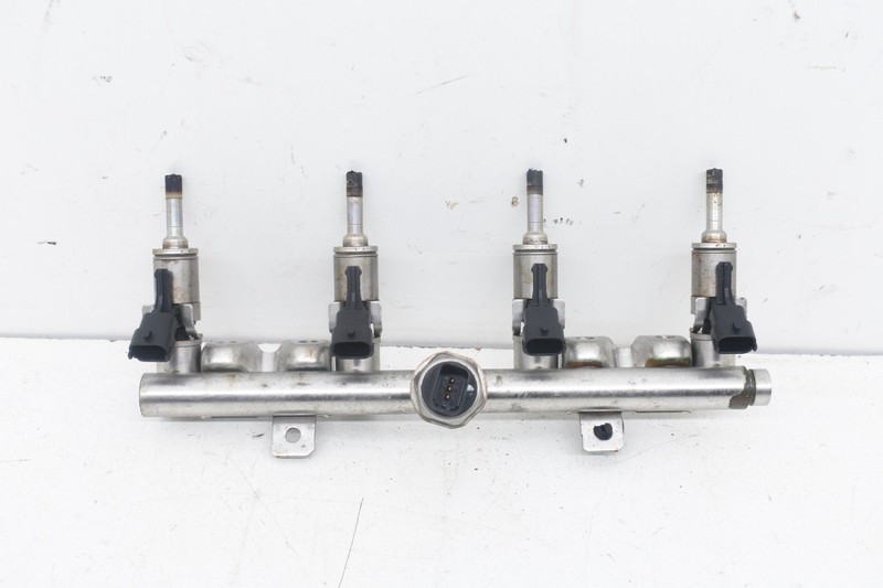 2009 Mini Cooper S R56 Injection Rail Tube With Injectors OEM KW83