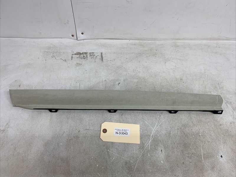 16-20 Tesla X MX Rear Driver Side Falcon Door Mid Gap Hider Trim Left 30043 U8