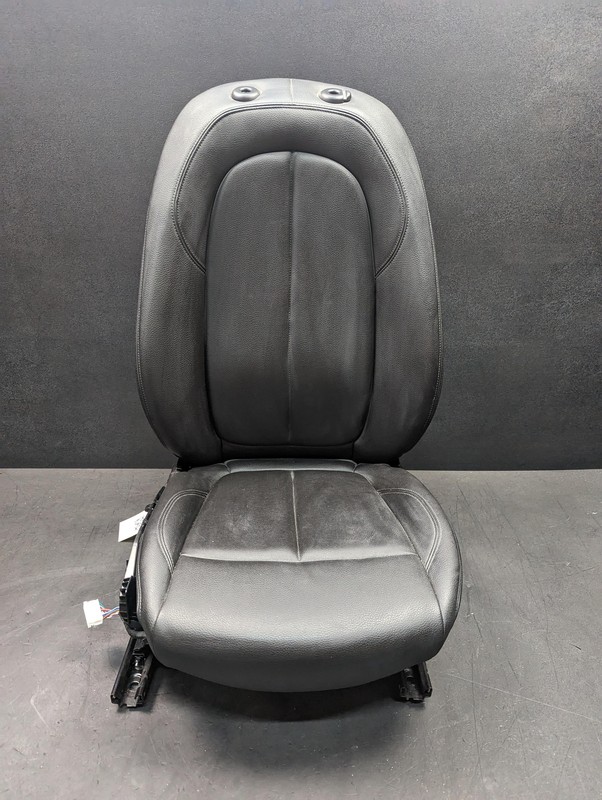 Front Right Seat Leather 2022 BMW X1 2020 2021