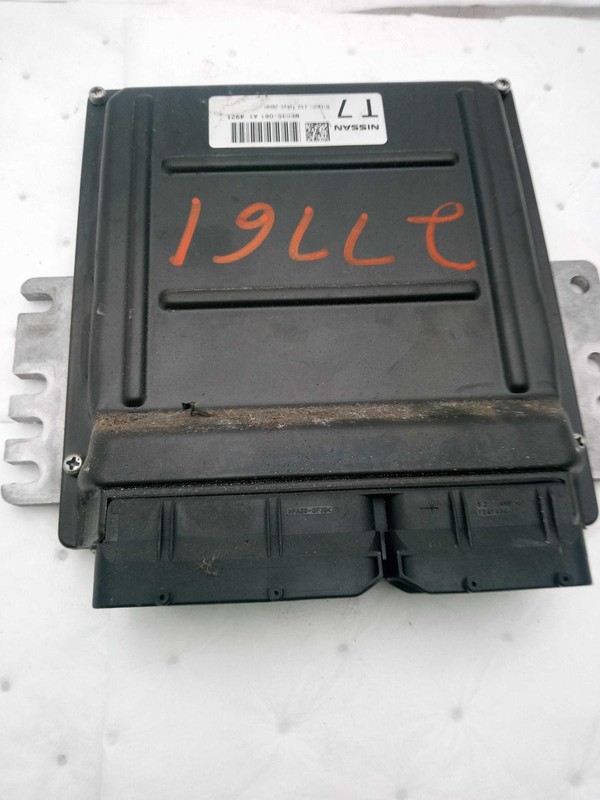2004 Nissan Altima Engine Control Module ECM 2.5L OEM 237109J360 Used