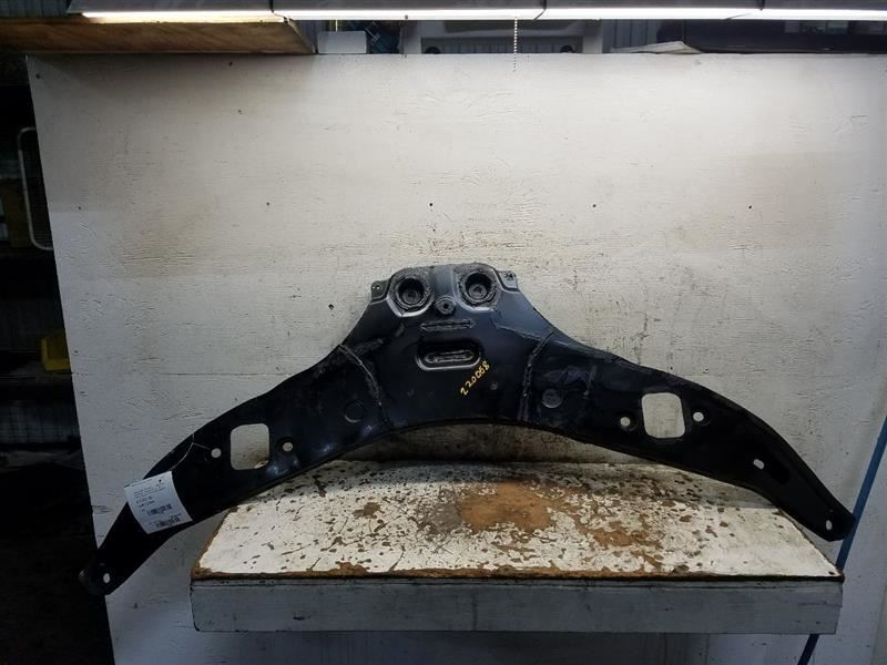 Batwing Crossmember Front AWD Fits 14-17 INFINITI QX70 1038084