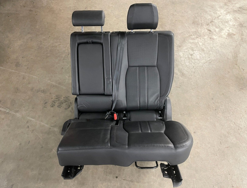 2015-2019 Land Rover Discovery Sport Rear Left Driver Second Row Seat 1381 OEM