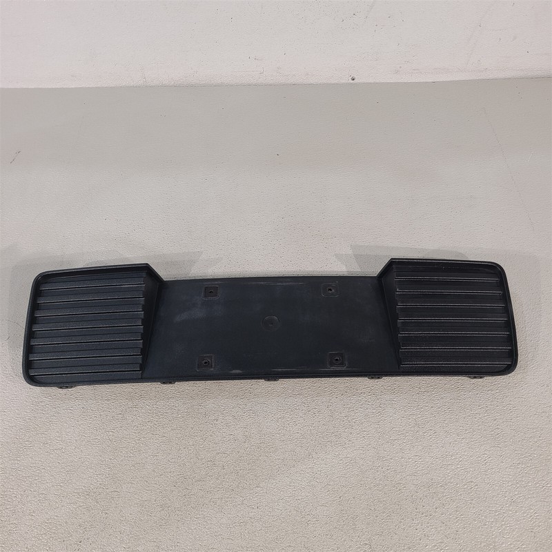 13-14 Ford Mustang Gt 5.0L Rear License Plate Trim Aa7389