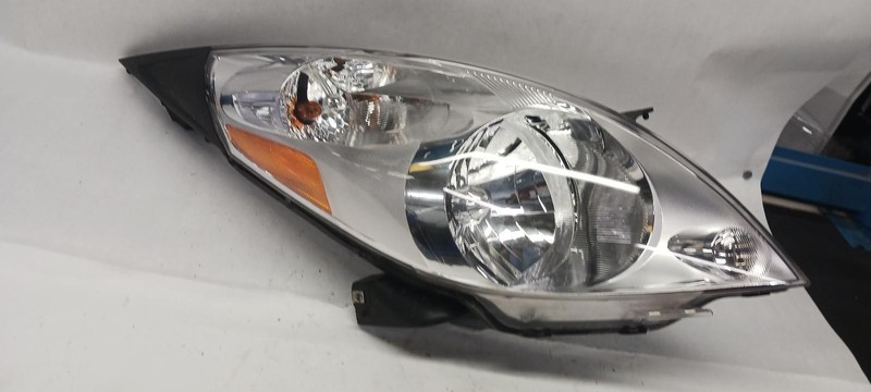 13-'16 CHEVROLET SPARK Right passenger headlight OEM Grade A!