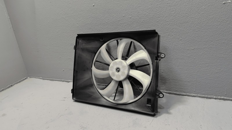 2014-2020 ACURA MDX FRONT PASSANGER SIDE RADIATOR COOLING FAN MOTOR & SHROUD OEM