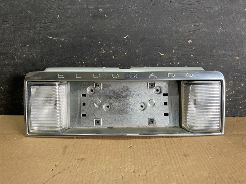1992 to 2002 Cadillac Eldorado Car Rear License Plate Trim Panel AB3083 DG