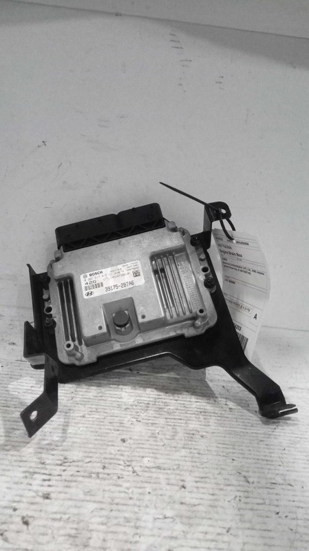 2017 Hyundai Tucson Engine Control Module ECM OEM 1.6L 90000 Miles White