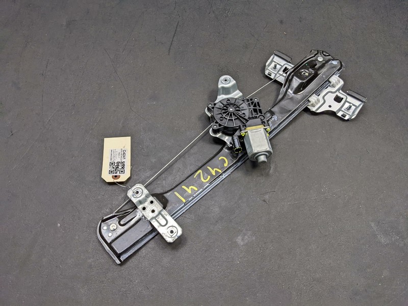 Front Right Door Window Regulator w/ Motor 2018 Chevrolet Trax 95298982 15-2021