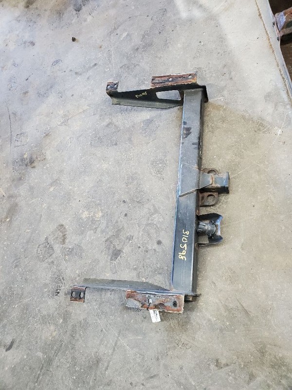 EXPRESS25 2016 Hitch/Tow Hook/Winch 284941