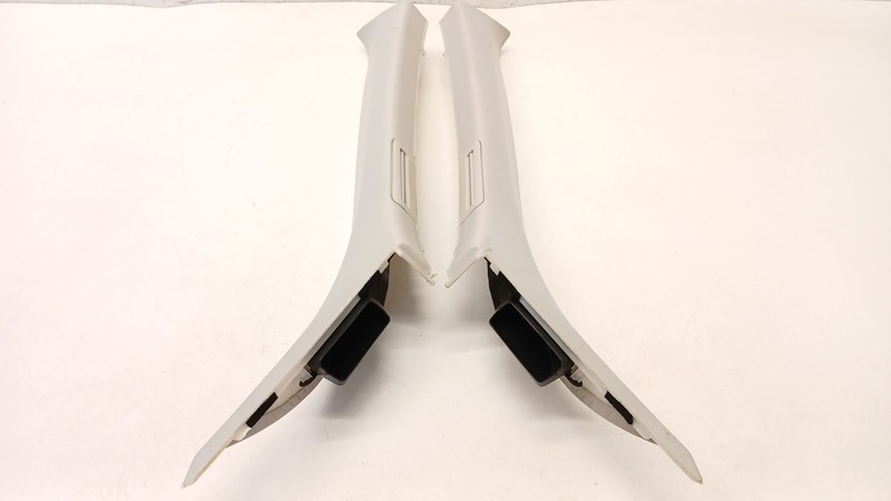 17-20 JAGUAR X760 XE A PILLAR COVER TRIM LEFT RIGHT FRONT OEM 090324B